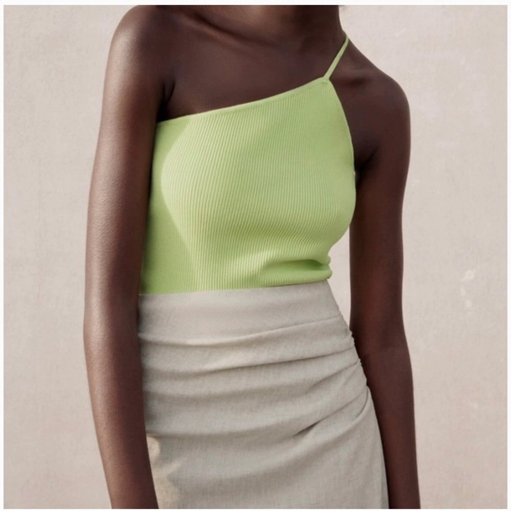 ZARA• Women’s Asymmetrical One Shoulder Strap Top Size Medium